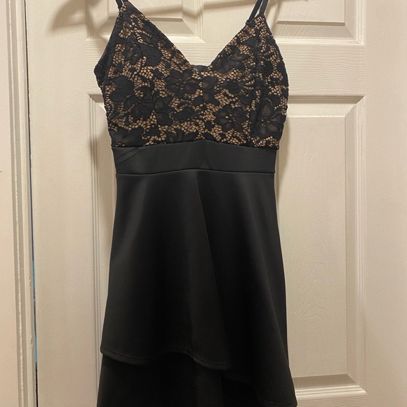 Womens / teen dresses for sale - Picture 6 of 9